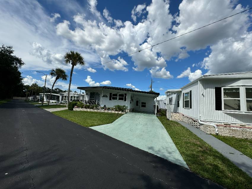 315 Murray Drive a Lakeland, FL Mobile or Manufactured Home for Sale